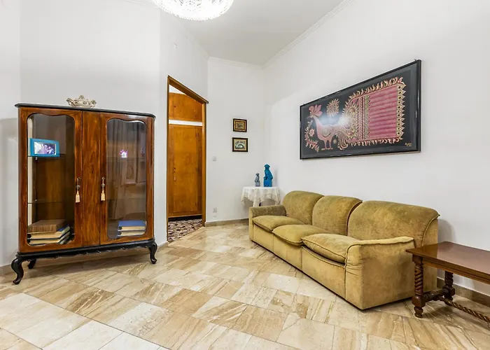 Cagliari - Central & Roomy Apartment With Balcony!