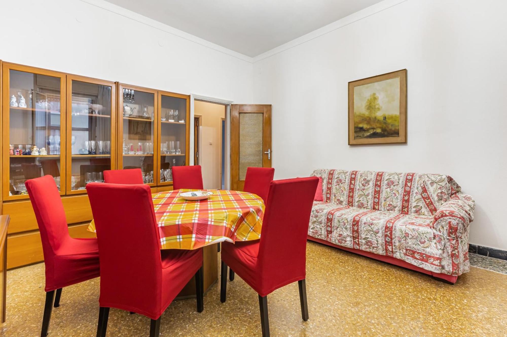 - & Roomy With Balcony! *